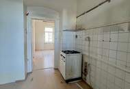 Helle Altbau-Garconniere mit gutem Grundriss!