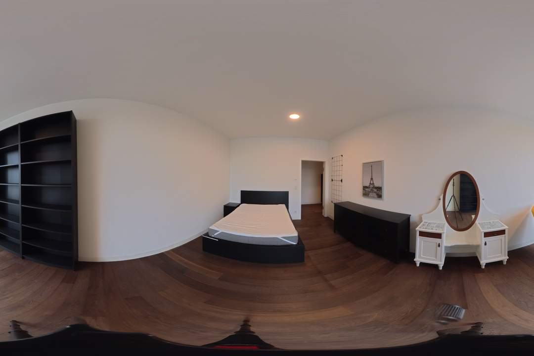 Eine Cuvée-Perle in West-Hanglage mit Blick auf den Thermenort, den Waldrand im Rücken