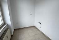 Einziehen oder vermieten: Sanierte 2-Zimmer-Wohnung