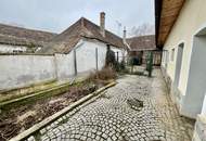 Kleines Bauernhaus mit Nebengebäuden in Untermakersdorf, bei Hadres!