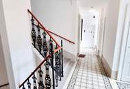 Neuer Preis! Entzückende Altbauwohnung - Selbst Gestalten! Sanierungsbedarf! U-Bahn ums Eck + Traumhaft renoviertes Altbauhaus + Optimalste Infrastruktur und Anbindung!