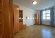 SONNIGES ALTBAUAPARTMENT IN ZENTRALER INNENSTADTLAGE