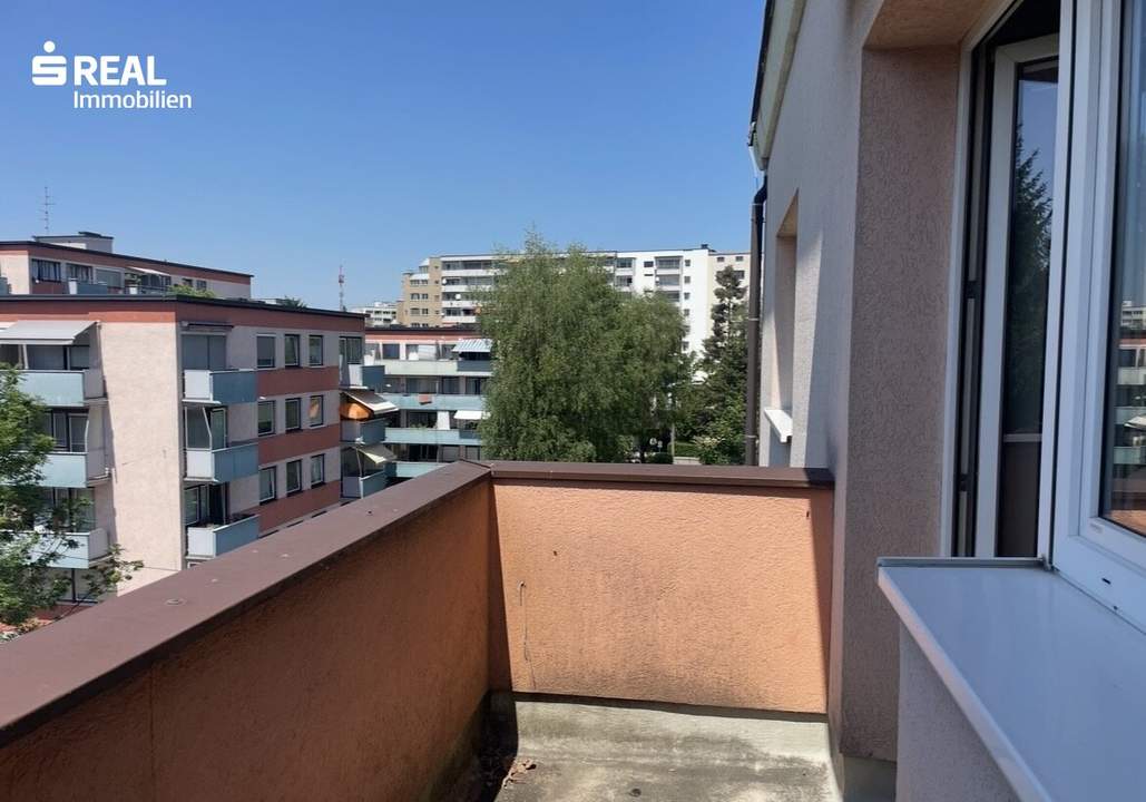 Sanierungsbedürftige 3-Zimmer-Wohnung mit Balkon in Salzburg