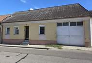 Hübsches Wohnhaus mit Arkadengang und Stadel