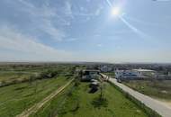 ++ TRAUMBLICK über den gesamten Neusiedler See ++ Architektenvilla mit weitläufigem Garten und traumhaftem Seeblick in idyllischer Lage! + Teilung und weitere Bebauung des Grundstückes möglich