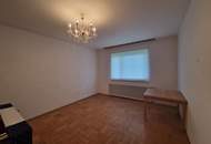 WOHN- UND GESCHÄFTSHAUS ALS GROSSZÜGIGES LANDHAUS MIT GESCHLOSSENEM INNENHOF, WERKSTATT, BÄCKEREI, KAFFEEHAUS UND NEBENGEBÄUDEN