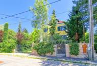 Grüne Oase in Prestige-Lage, Stilvilla mit ca. 1.600 m² Grund, Gästehaus, 2 Garagen und großem Pool