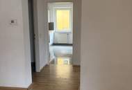 2 Zimmerwohnung, Küche getrennt und Balkon
