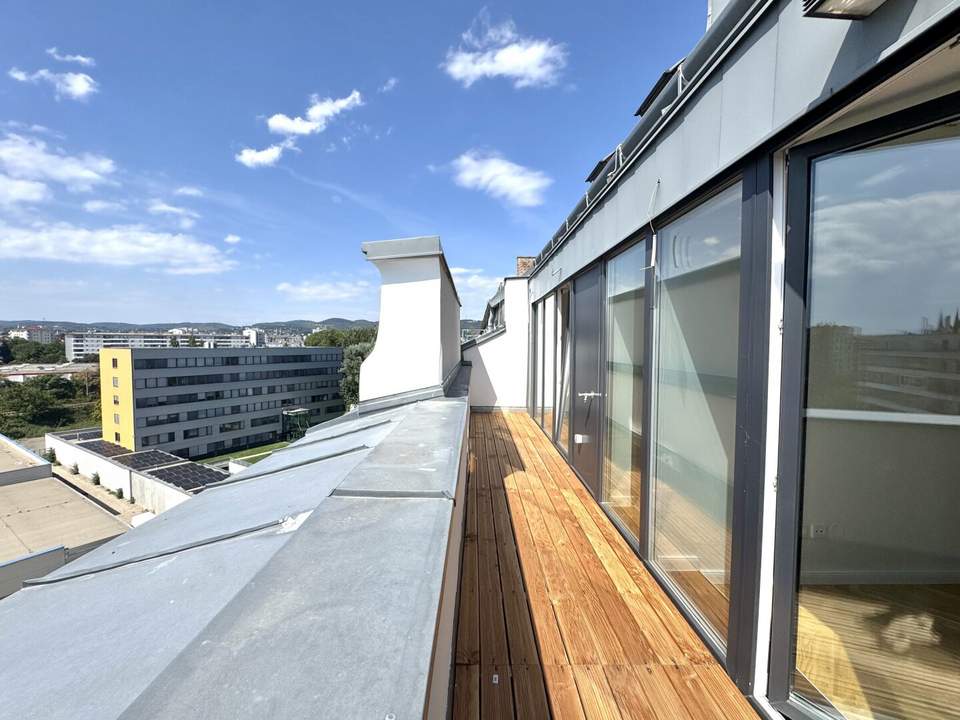 Dachgeschossmaisonette mit 360 Grad Dachterrasse - 5 Zimmer