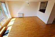 INNSTRASSE, FERNBLICK, unbefristete 97 m2 Dachgeschoß-Maisonette mit Loggia, 2 Zimmer, Komplettküche, Wannenbad, Parketten, gefördert