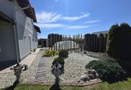 Ein Ort zum Glücklichsein - Charmantes Einfamilienhaus mit Pool, Sauna, Doppelgarage, Carport und sonnigem Garten