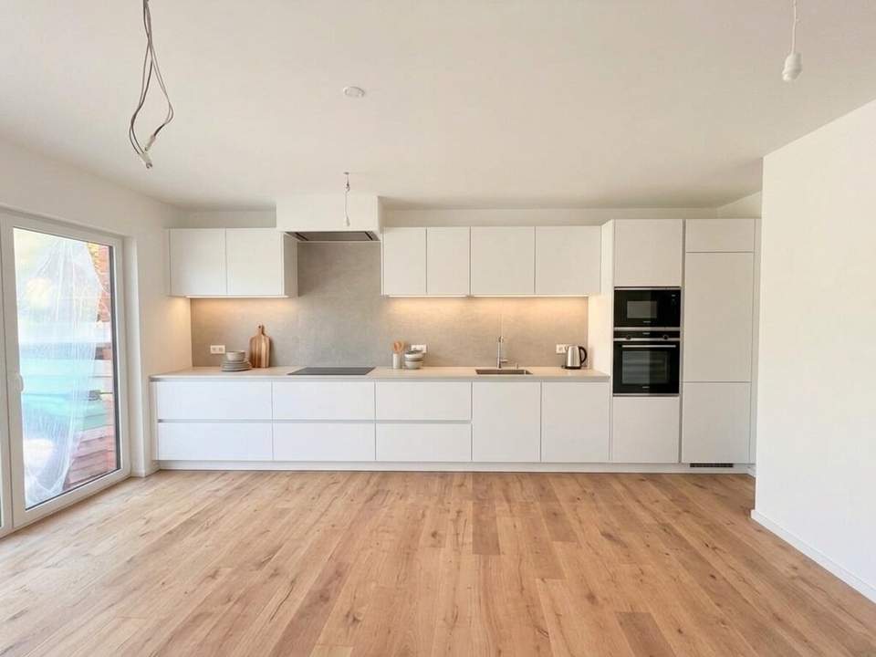 Anleger aufgepasst! Schöne 2-Zimmer Gartenwohnung in ruhiger Lage! Erstbezug!