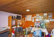 Charmantes Einfamilienhaus mit großzügigem Garten, 2 Garagen und viel Potenzial