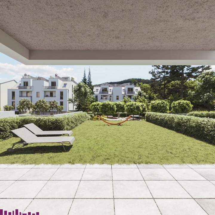 Abkühlen im hauseigenen Pool .... Ihre Traumwohnung mit Terrasse oder Garten und Fernblick Nähe Maurer Wald PROVISIONSFREI !!