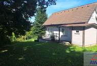 Großzügiges Wohnhaus mit Nebengebäuden!