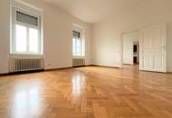 Großzüzige Altbauwohnung in Top-Lage