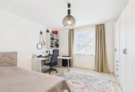 Traumhafte Haushälfte mit Fernblick, großem Garten und exklusiver Ausstattung