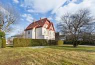Perfekt für Praxis oder Kanzlei: Moderne Stadtvilla mit Lift, Garten & Top-Lage
