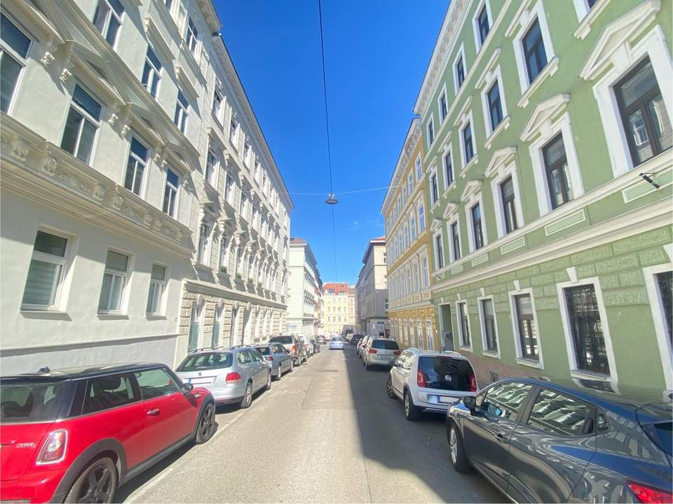 Investment - Chance - Anlage ALTBAU 3 Zimmer Eck-Wohnung - WÄHRING