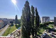 **ATTEMSGARTEN - HOCHWERTIGE 4 Zi WOHNUNG INKL. KÜCHE - 2 TERRASSEN - 2 BÄDER UND FITNESS**