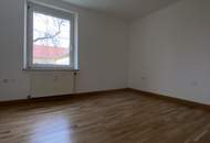 Mehr Raum für Ihre Wohnträume! Großzügige 4-Zimmer Familienwohnung mit hellem Raumkonzept, Badewanne & Dusche und traumhaftem Grünblick – ein Zuhause mit Wohlfühlfaktor!