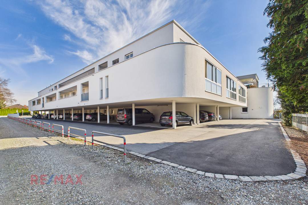 Gemütliche 2-Zimmer-Wohnung mit großzügigem Wintergarten in ruhiger Lage von Hard