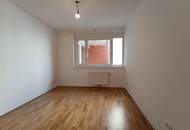 RUHELAGE! 2-Zimmer-Wohnung mit Balkon im 9. Bezirk!