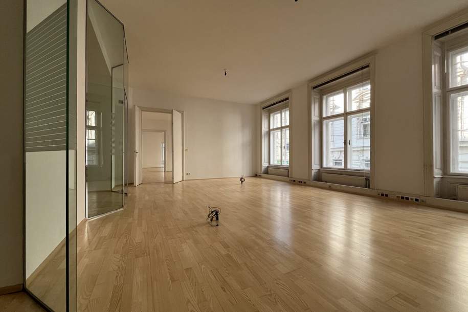 Helle, gut ausgestatte 178 m² Bürofläche in repräsentativem Stilaltbau Nähe Johannesgasse!, Gewerbeobjekt-miete, 4.083,06,€, 1010 Wien 1., Innere Stadt