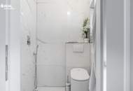 EXKLUSIVE 4 ZIMMER-ALTBAUWOHNUNG MIT TERRASSE IN BESTLAGE