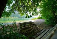 Badeplatz mit Steg &amp; Kiesstrand