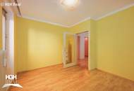 1220 Wien Helle Wohnung mit hofseitiger Loggia im 2. Liftstock Nähe U1 mit Potenzial