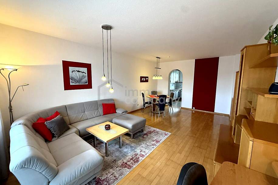 Geräumige Wohnung mit Tiefgaragenstellplatz & unverbautem Balkonblick, Wohnung-kauf, 215.000,€, 4600 Wels(Stadt)