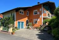 Charmantes Zweifamilienhaus mit idyllischem Naturpool