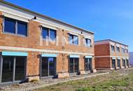 Wohnen in familiärer Anlage - Moderne, ruhige Doppelhaushälfte in Stoob - Mietkauf