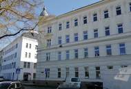 2-Zi-Altbaujuwel mit Gestaltungsspielraum in ruhiger Lage