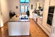 Französisches Jagd-Chalet – nur 30 Minuten von Wien: 2.480 m² Grundstück in unverbaubarer Ruhelage