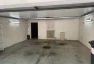 "Einfamilienhaus mit 1110m² Grund mitten im Ort!"