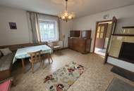 Bungalow mit zentral begehbaren Räumen & Garage