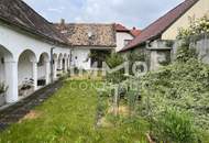 Traumhaftes Arkadenbauernhaus mit Innenhofatrium und Garten in ruhiger Lage !