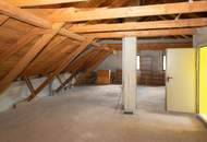 Ruhelage: Einfamilienhaus in Teesdorf mit viel Stauraum und Garage