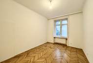 Ruhiger Altbau in Hoflage bei Burggasse!