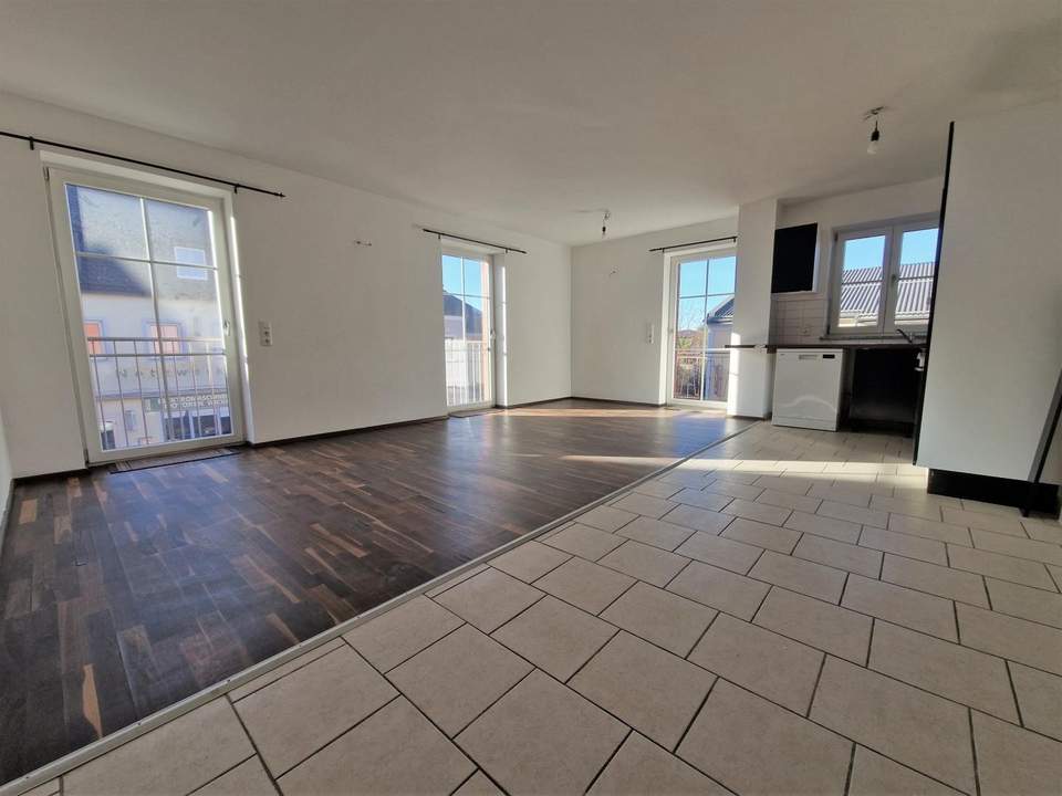 Moderne 2.Zi.-Wohnung mit Balkon im Zentrum