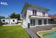 Familienidylle in Pfaffstätten - Geräumiges Einfamilienhaus mit Wohnkeller, Büro, Doppelgarage und Garten mit Pool