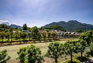 V E R K A U F T ! Exklusives Wohnen im Herzen von Bad Ischl – Wunderschöne Eigentumswohnung am Traunfluss mit zwei Loggien, Atelier &amp; Stellplatz