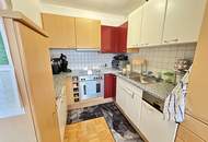4-Zimmer-Maisonette-Wohnung auf zwei Etagen (1. OG + DG) in Frastanz, modernes, tolles Badezimmer, 2 sehr gut beleuchtete Tiefgaragenplätze, einmaliger Ausblick vom Balkon auf die umliegende Bergwelt.