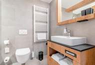 Touristisches Apartment mit 2 Schlafzimmern und 2 Bädern