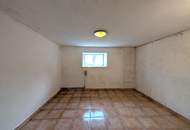 Liebevoll saniertes Einfamilienhaus in Ruhelage m. Doppelgarage - wartet auf Ihren Einzug