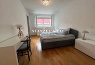 ZENTRUMSNAHES - MODERNES DACHTERRASSENAPARTMENT