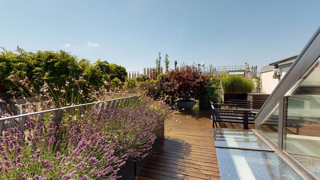 107m² &amp; Dachterrasse mit Whirlpool mitten in der Innenstadt | TOP LAGE