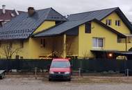 Einfamilienhaus mit Einliegerwohnung zu vermieten